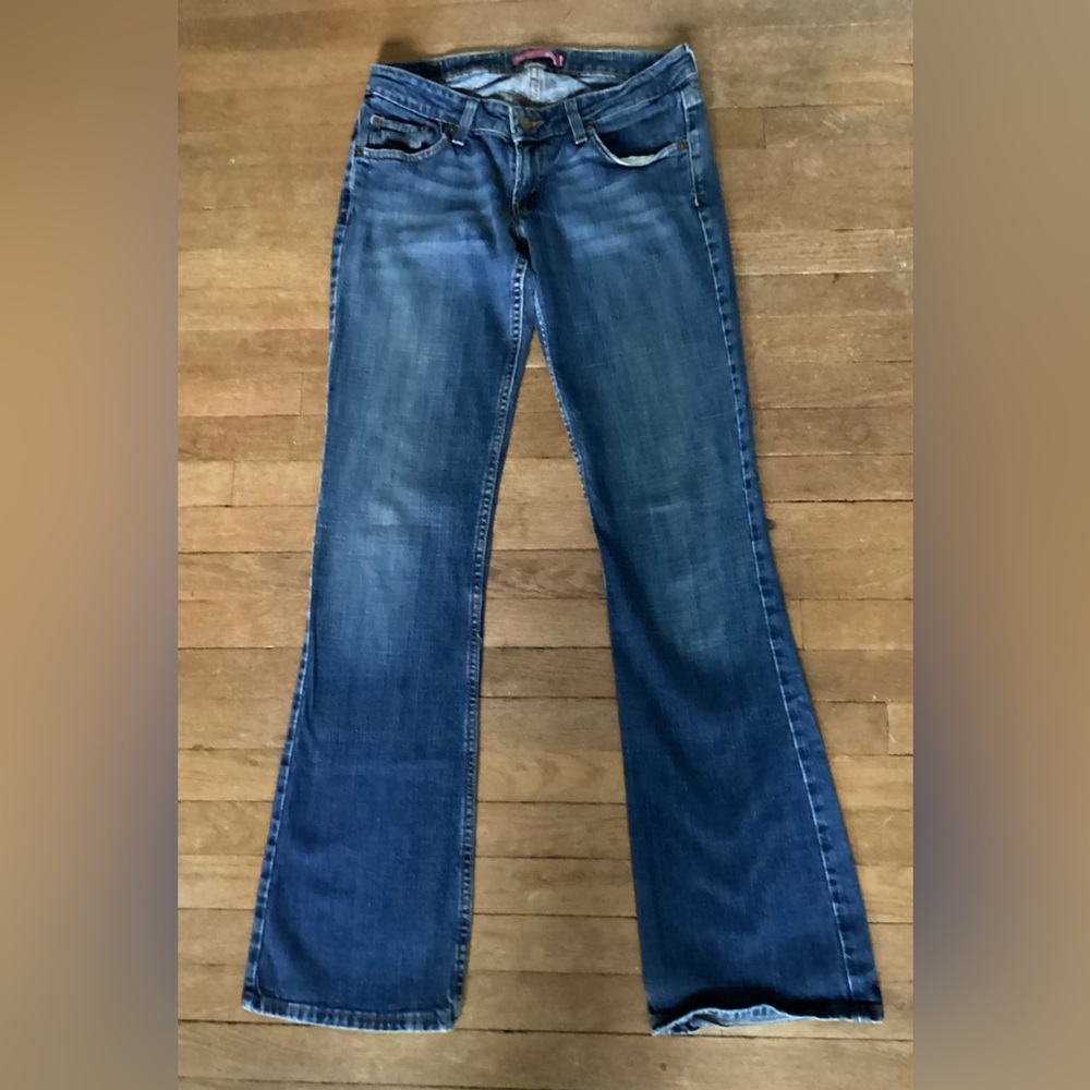 Levi’s women’s size 7 “Too Superlow” Boot cut #524. Beautifully worn in.